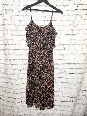 Cope. Black floral dress. Size 8